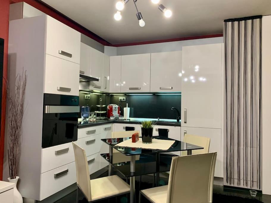 Lovely Sofia Apartment Katerina With Free Parking ภายนอก รูปภาพ